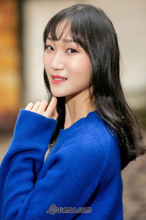 187231 - Qinyi Age: 25 - China