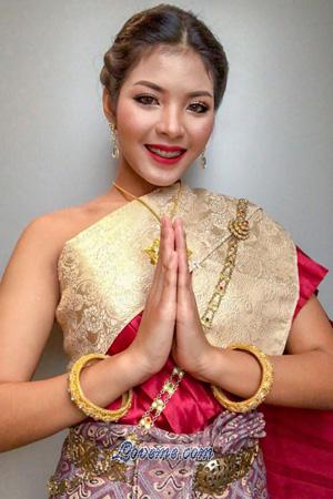191015 - Chonthicha Age: 25 - Thailand