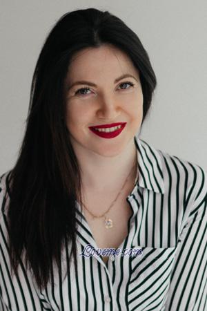 203091 - Anna Age: 33 - Ukraine