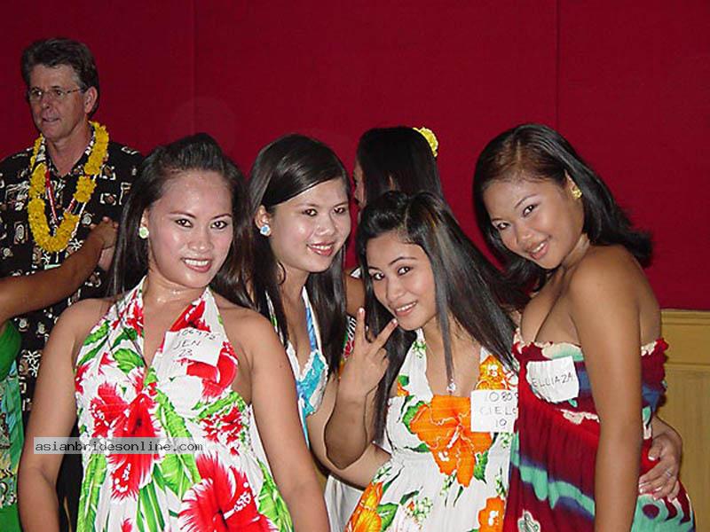 051-filipino-women