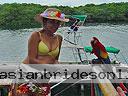 cartagena-women-boat-1104-10